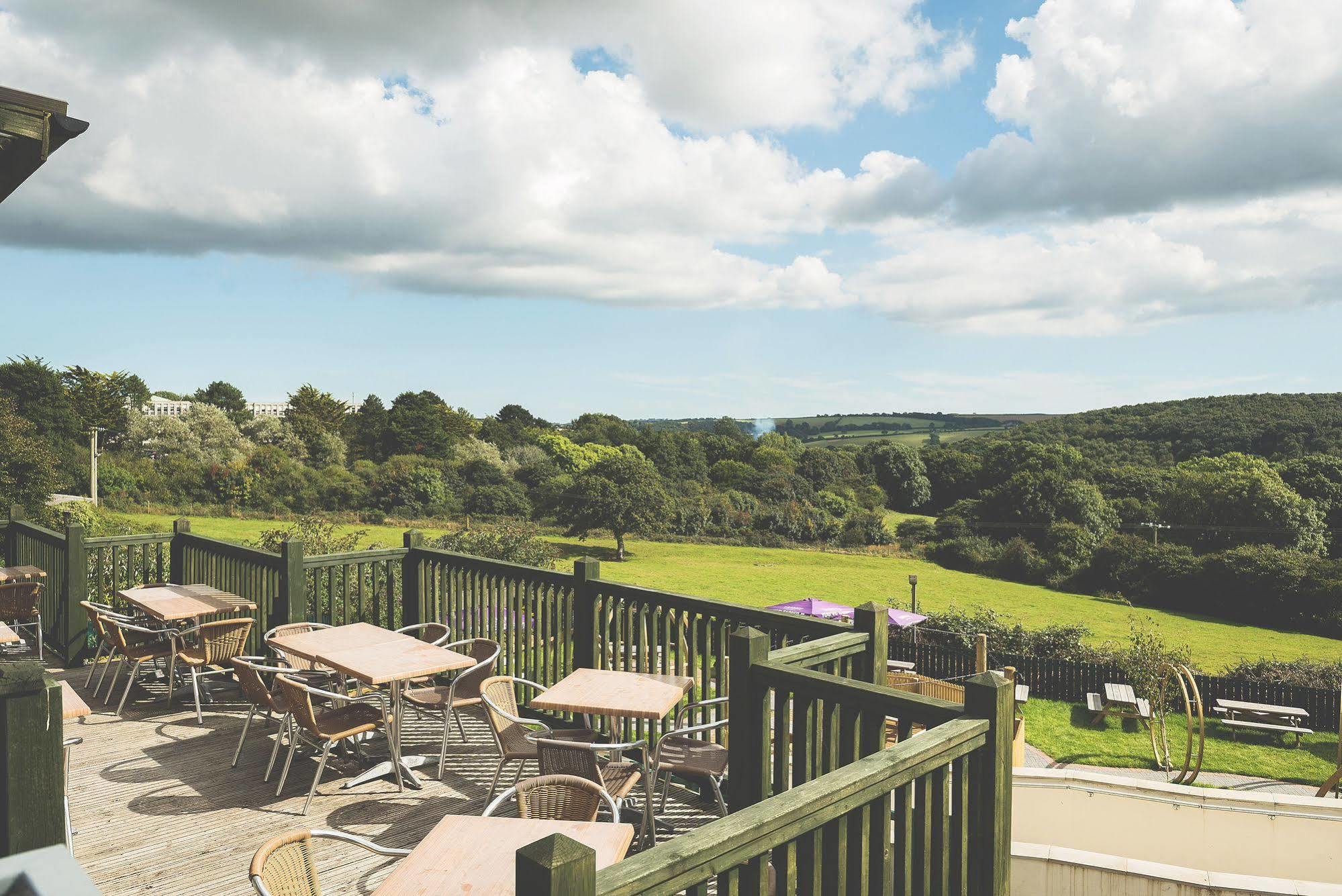County Arms Truro Exterior foto